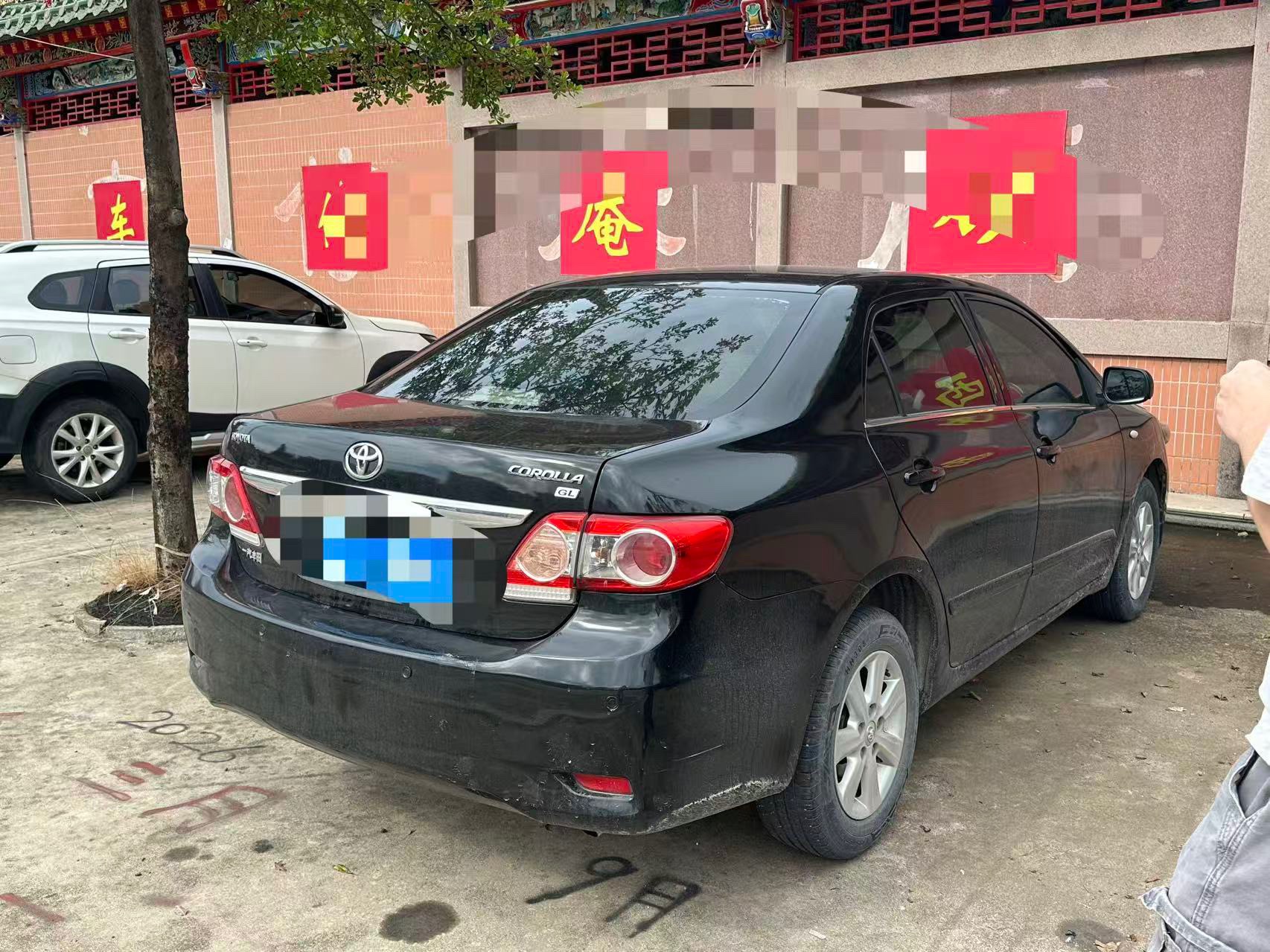 Toyota 2013 Corolla 1.6 GL Ultra-Cool Special Edition — 5