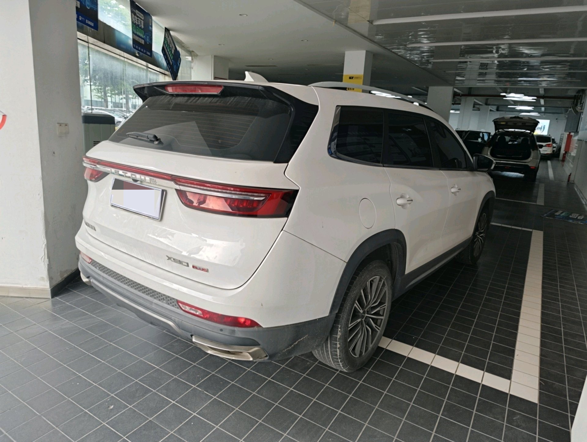 JETOUR 2021 X90 PLUS 1.6TD Villa 5-seater — 5