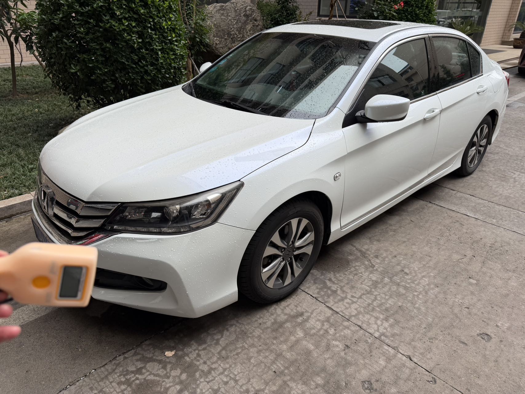 Honda 2015 9th-generation Accord 2.0 CVT LX Comfort — photo 1