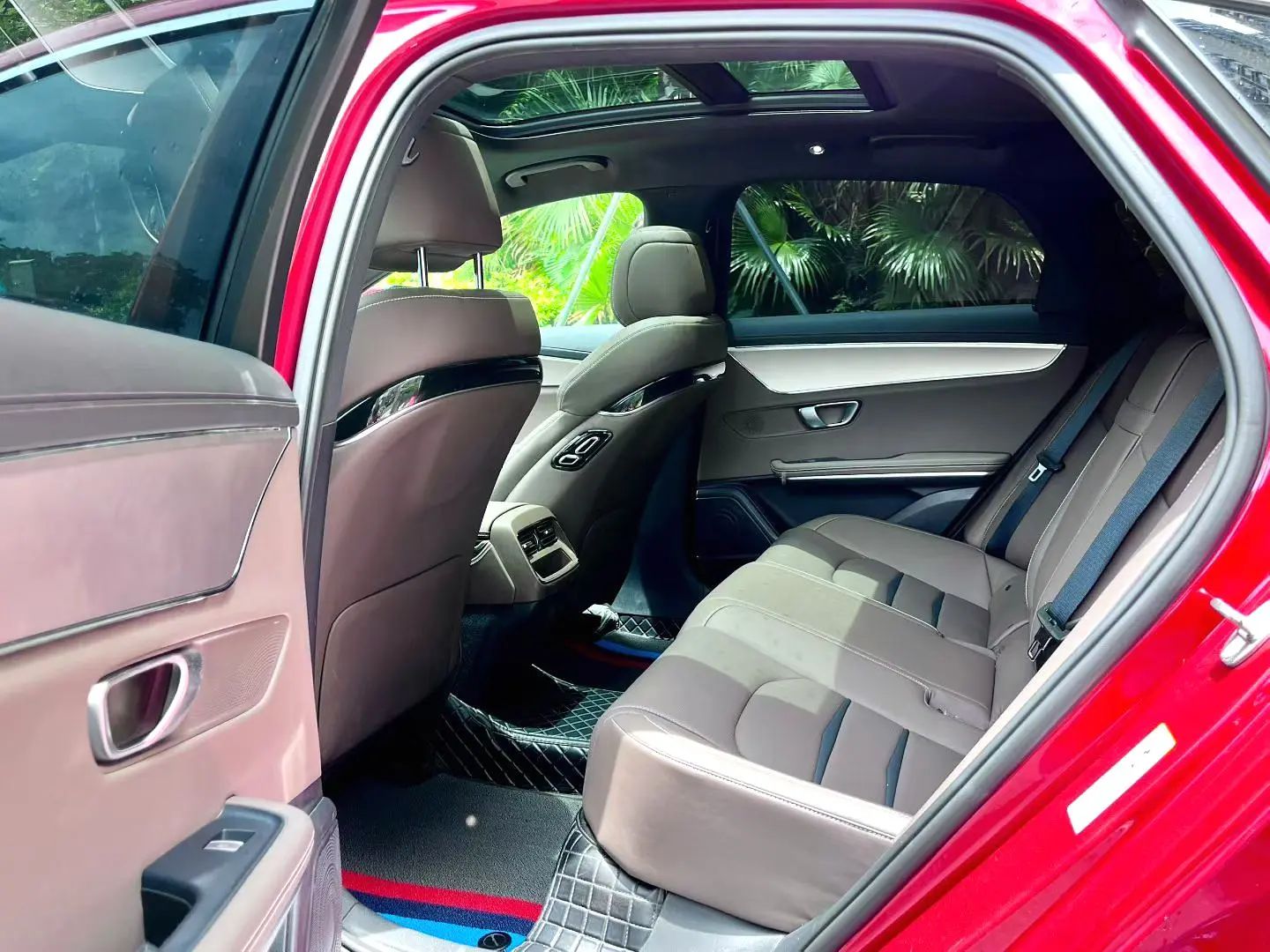 BYD HAN 2020 Han DM 2.0T Four-Wheel-Drive Performance Luxury — 7