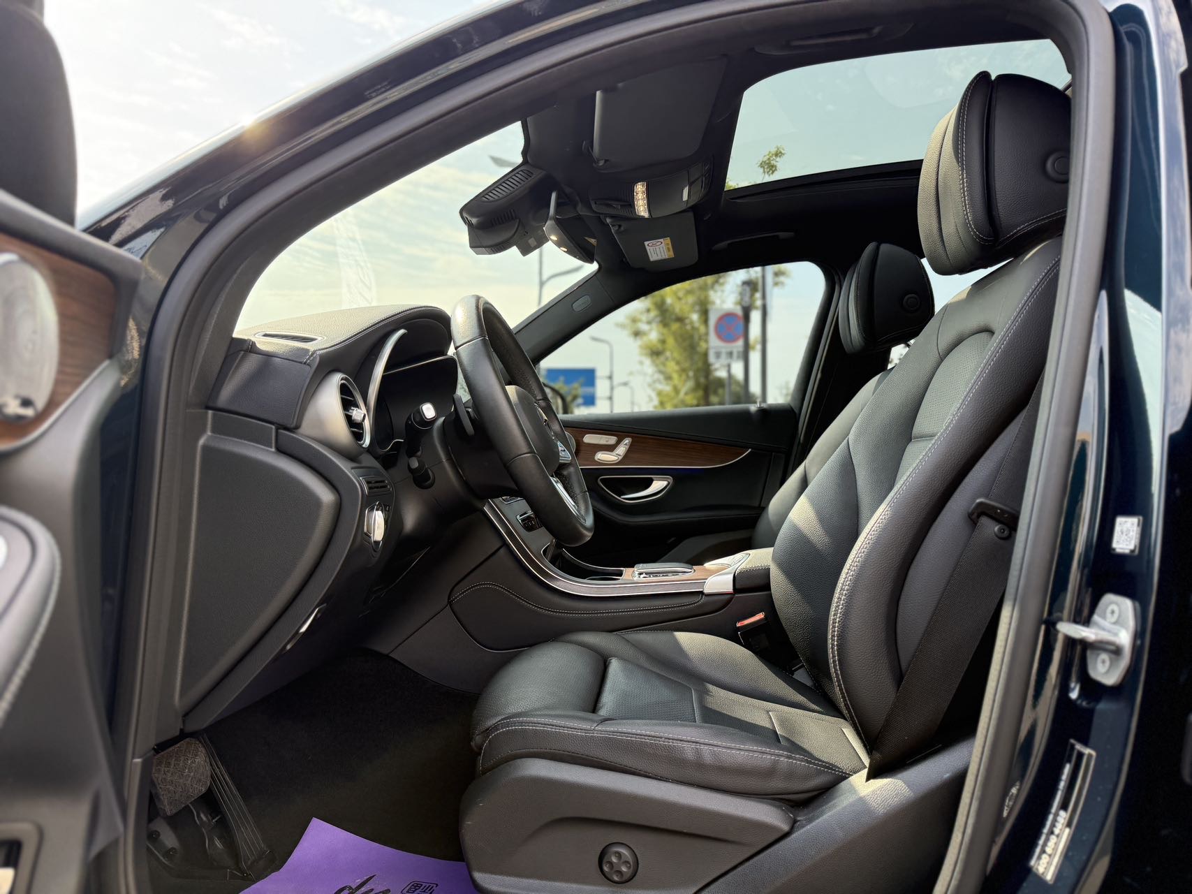 Mercedes-Benz 2021 GLC 300 L 4MATIC 2.0T Sport — 4