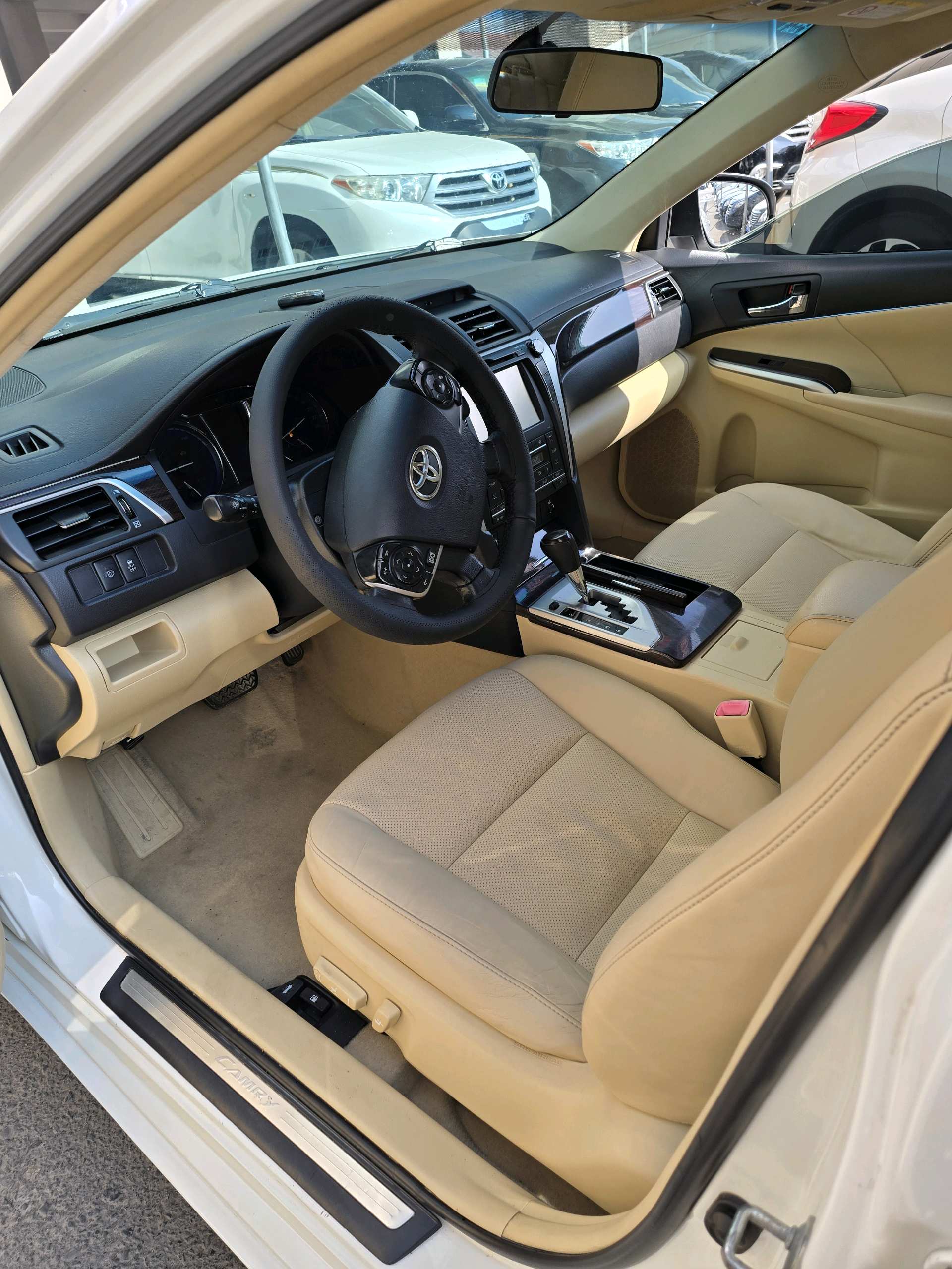 Toyota 2016 Camry Hybrid 2.5HQ CVT 10th Anniversary Flagship Edition — 7