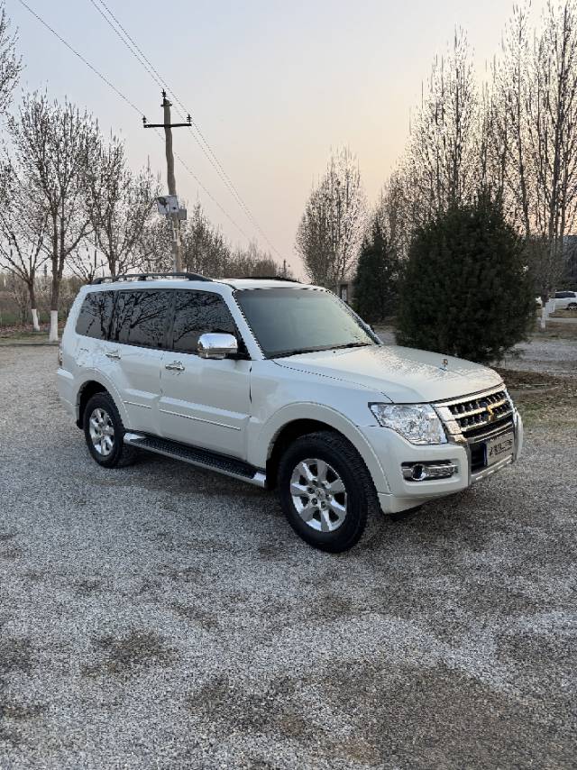 Mitsubishi Pajero (Imported) 2020 Pajero 3.0 Collector’s Edition Prestige Off-Road Edition — 3