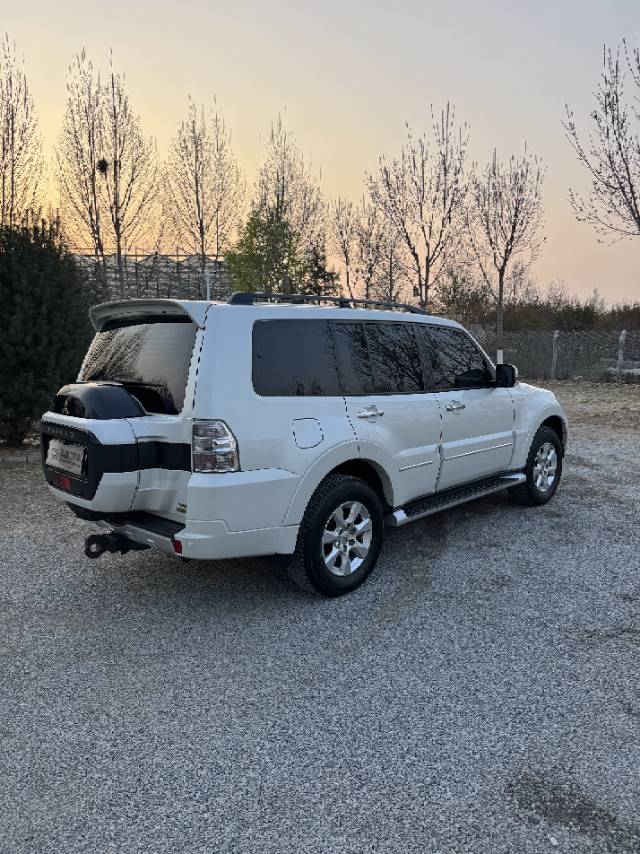 Mitsubishi Pajero (Imported) 2020 Pajero 3.0 Collector’s Edition Prestige Off-Road Edition — 4