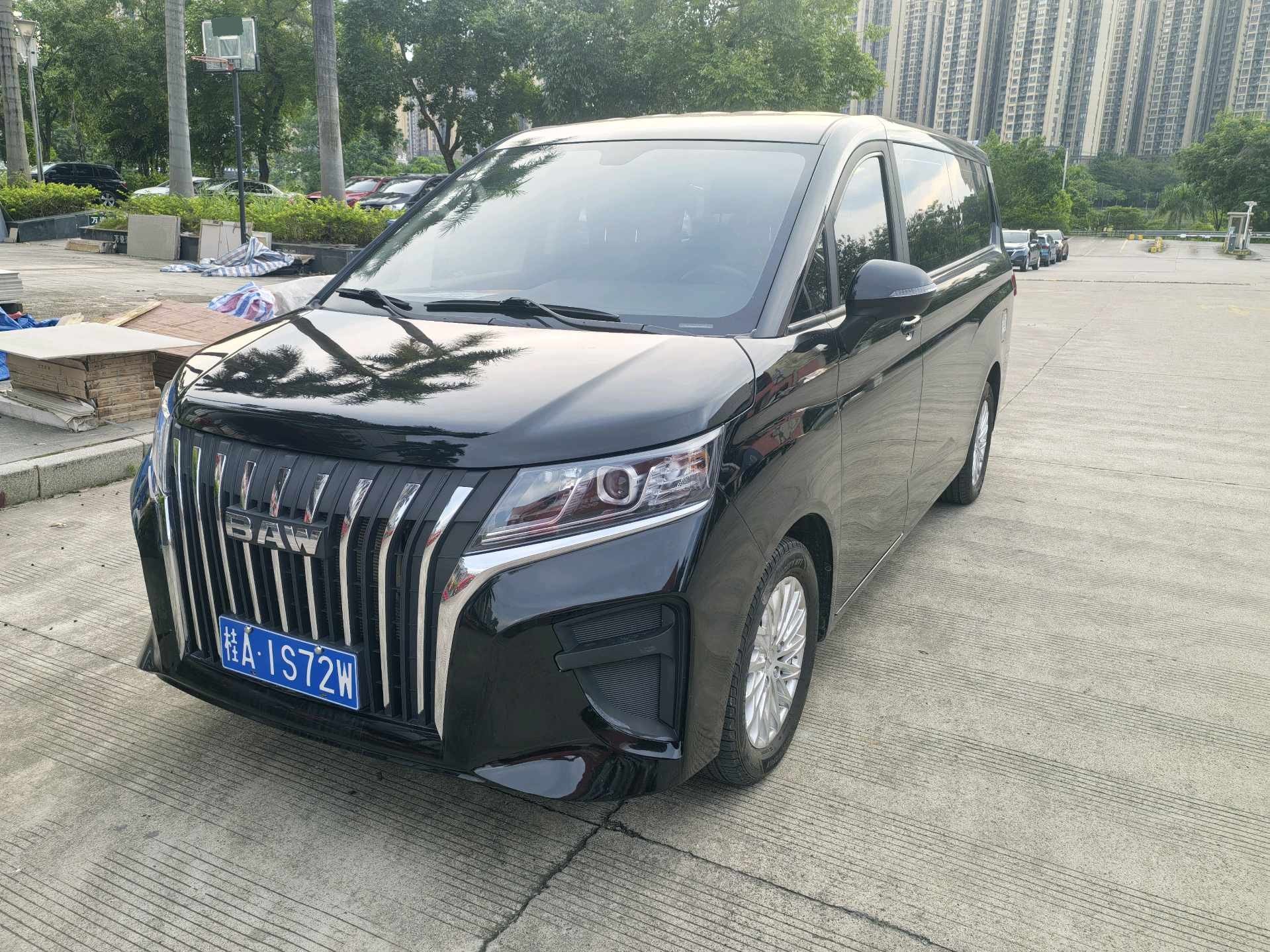 BAIC 2023 Wangpai M7 2.0 Long Wheelbase Business 7-Seater