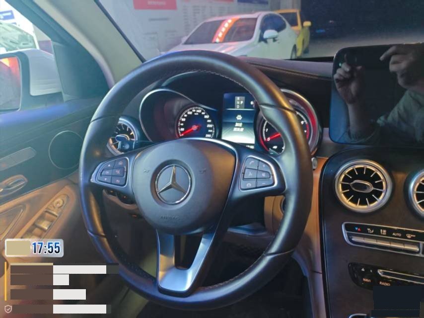 Mercedes-Benz 2017 GLC 300 4MATIC 2.0T Sport Model — 4