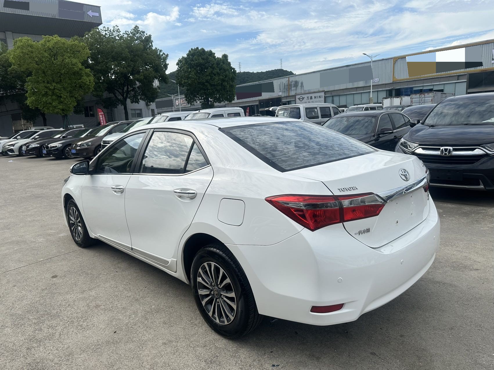 Toyota 2017 Corolla 1.2T CVT GL-i — 4