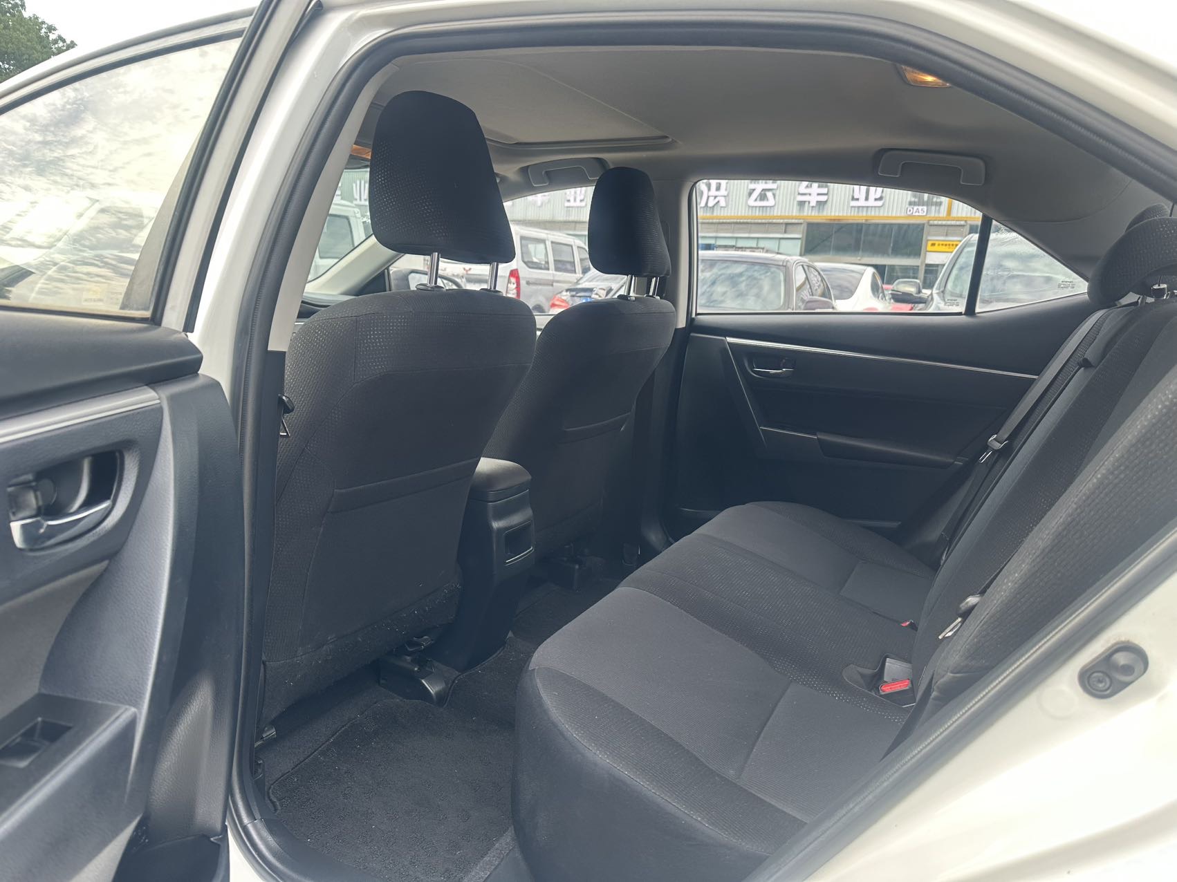 Toyota 2017 Corolla 1.2T CVT GL-i — 6
