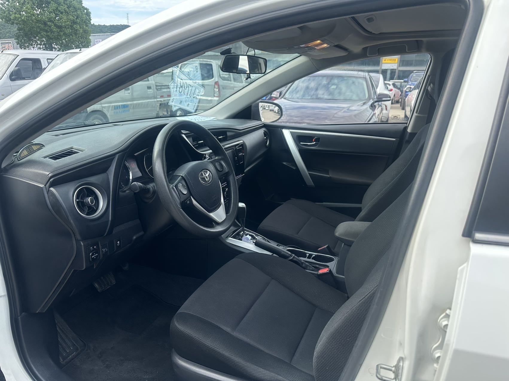 Toyota 2017 Corolla 1.2T CVT GL-i — 7