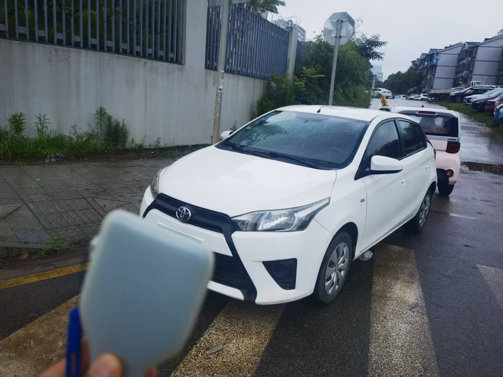 Toyota Yaris 2014 YARiS L IZOA 1.3E Dynamic Edition
