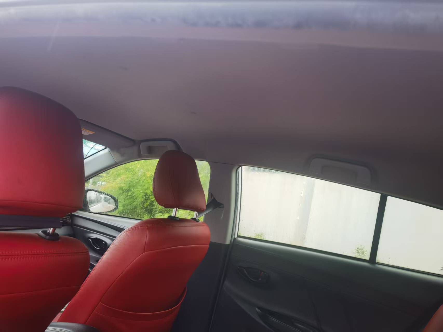 Toyota Yaris 2014 YARiS L IZOA 1.3E Dynamic Edition — 5