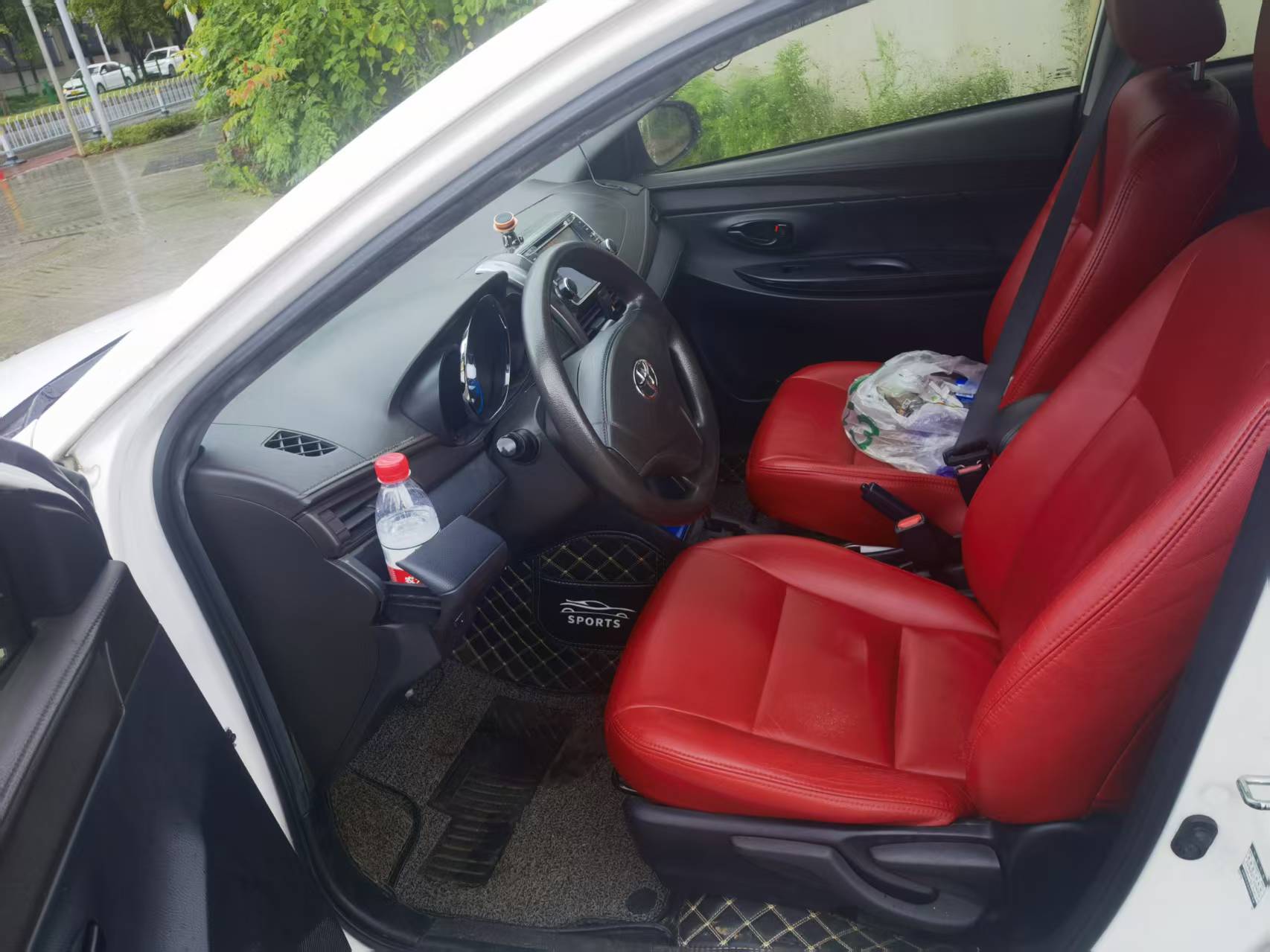 Toyota Yaris 2014 YARiS L IZOA 1.3E Dynamic Edition — 7