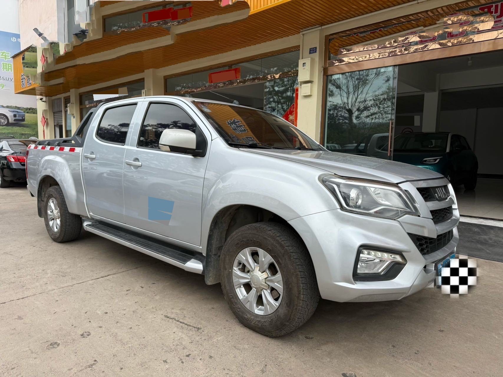 Isuzu Ruimai 2019 Hilux Revo S 2.5T 4x4 diesel luxury extended-wheelbase version — 3