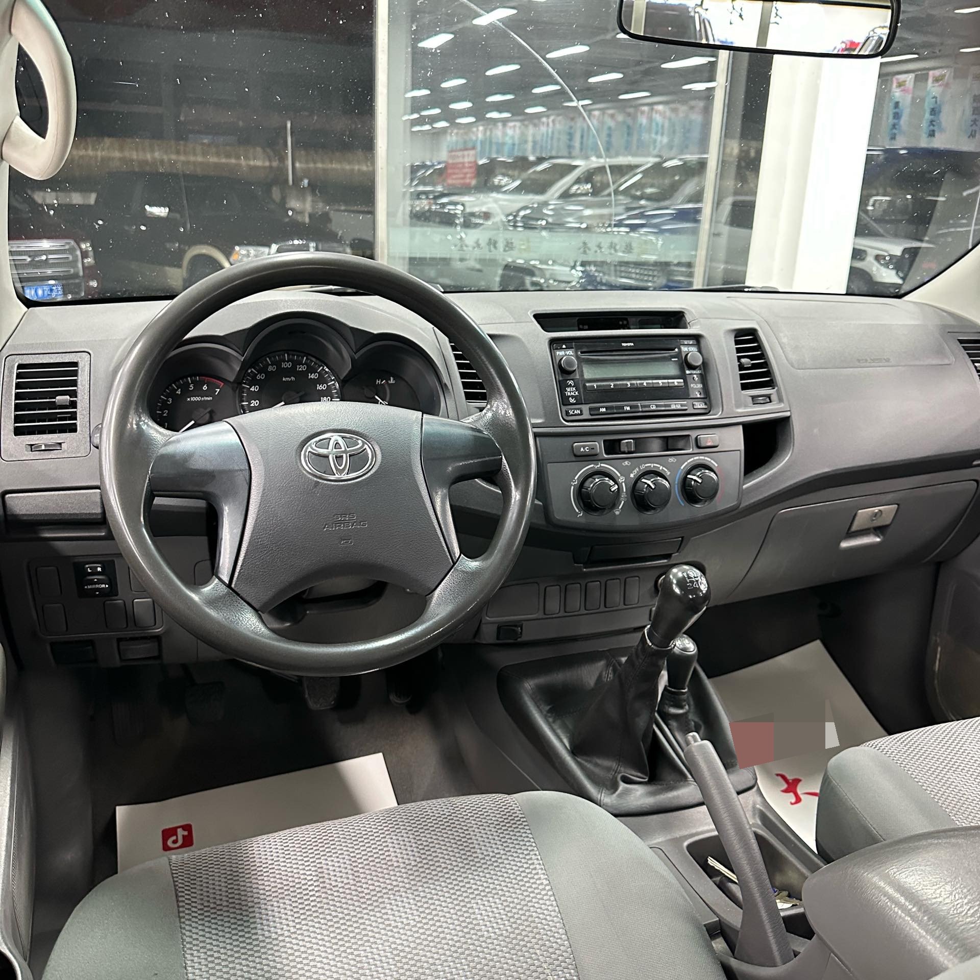 Toyota Hilux (Imported) 2012 Hilux 3.0T — 7