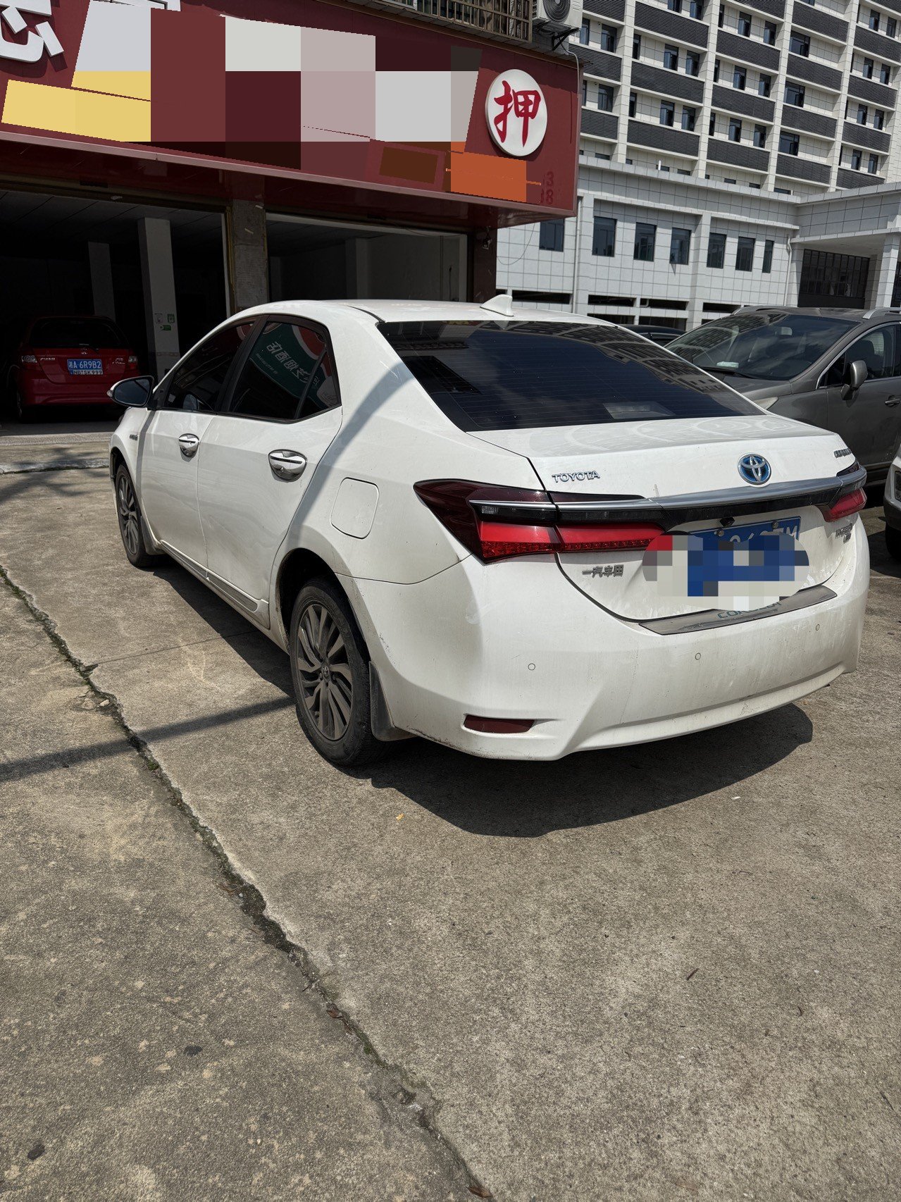 Toyota 2017 Corolla Hybrid 1.8 CVT Leading Edition — 5