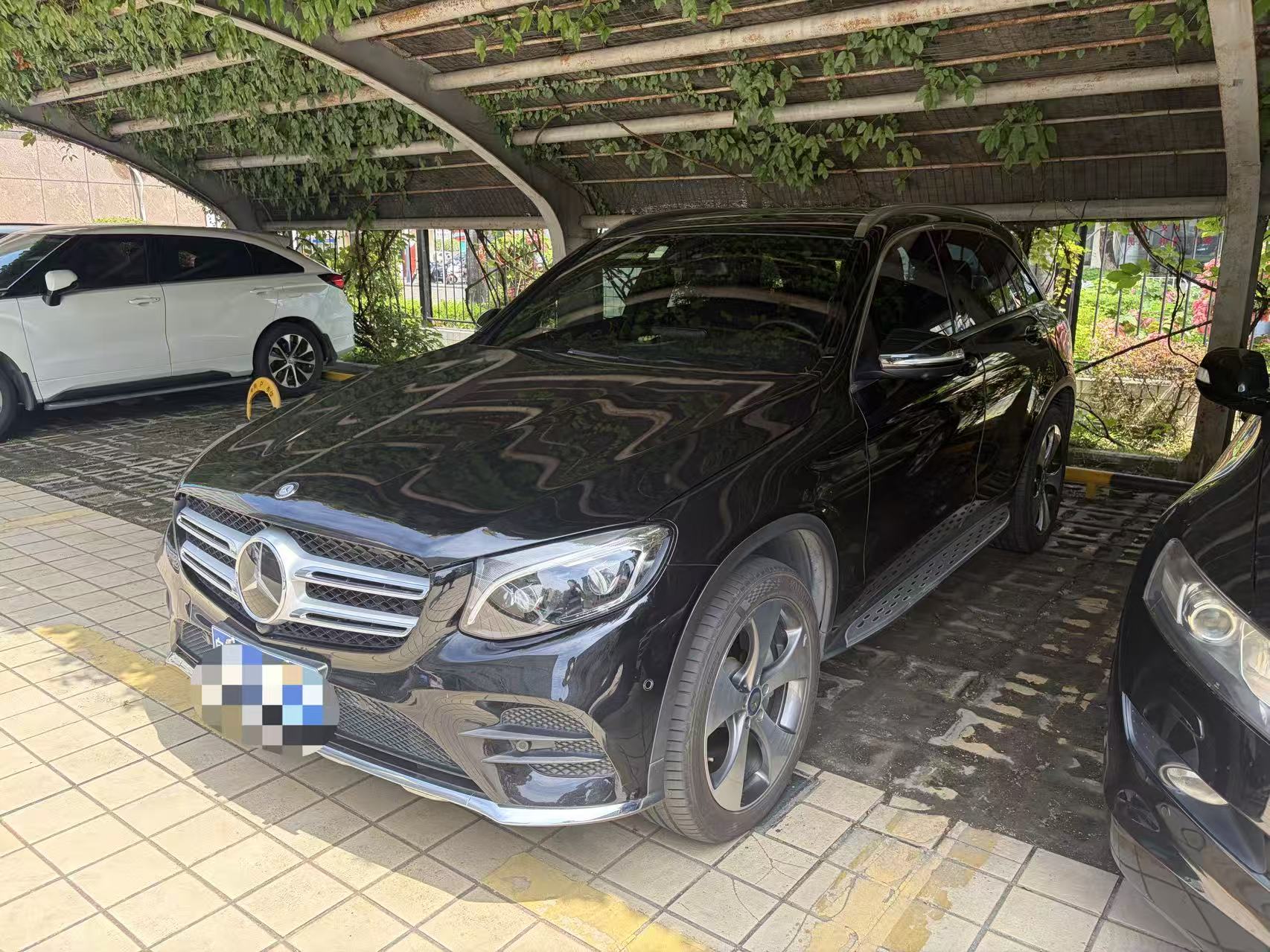 Mercedes-Benz 2017 GLC 300 4MATIC 2.0T Sport Model