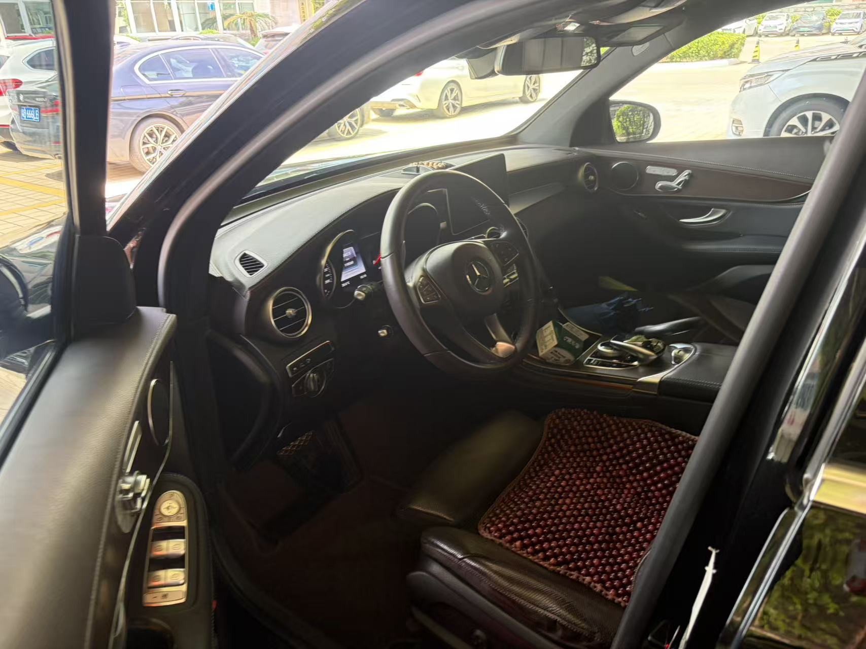 Mercedes-Benz 2017 GLC 300 4MATIC 2.0T Sport Model — 3