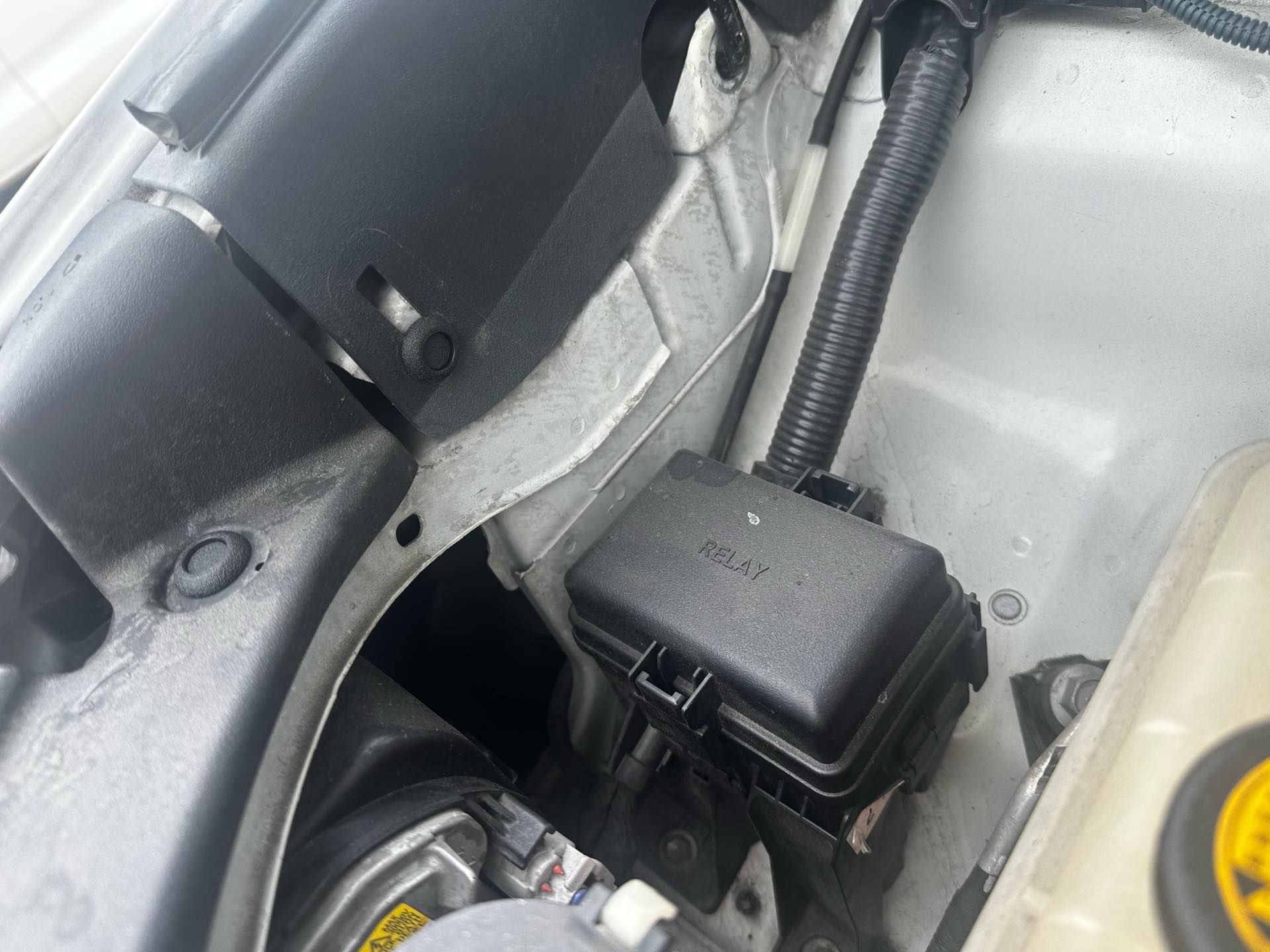 Toyota 2013 RAV4 2.5 Four-Wheel Drive Elite Edition — 14