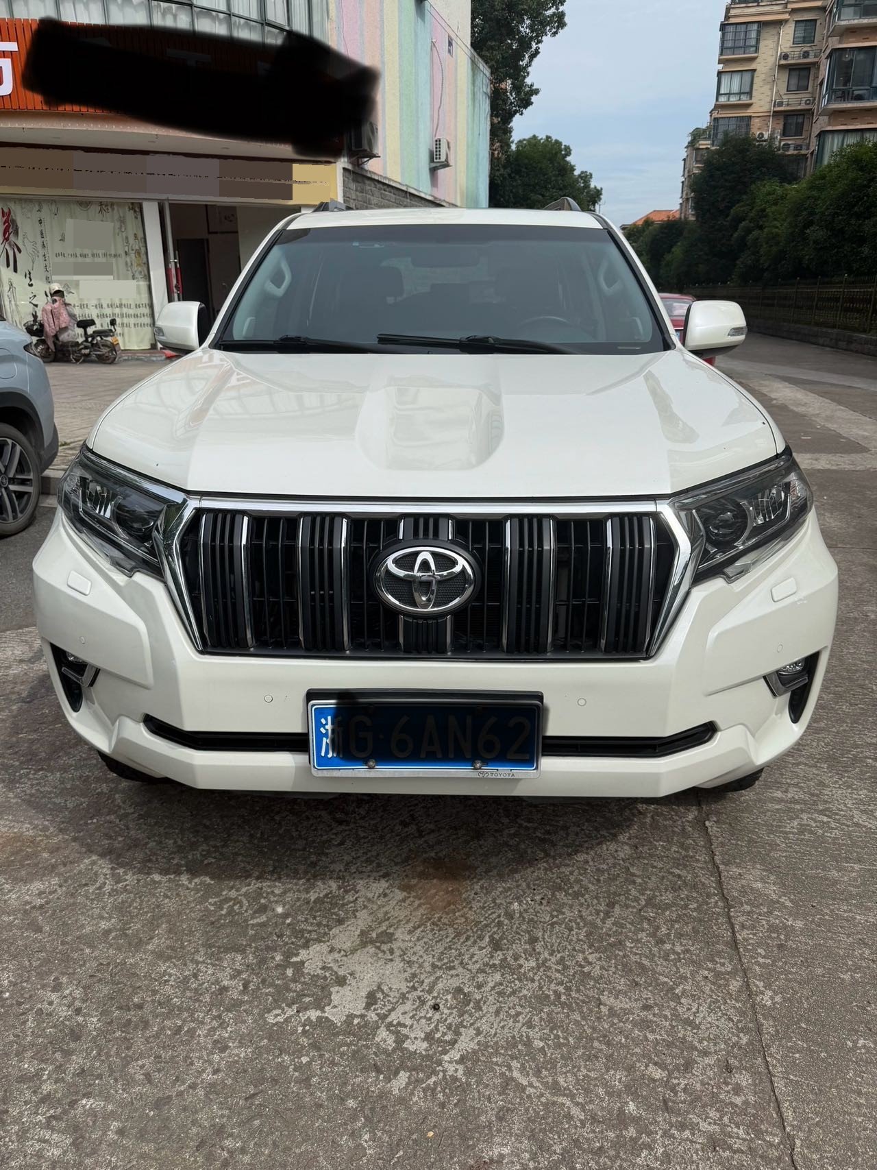 Toyota 2018 Prado 3.5 TX-L (with rear-mounted spare tire) — 2