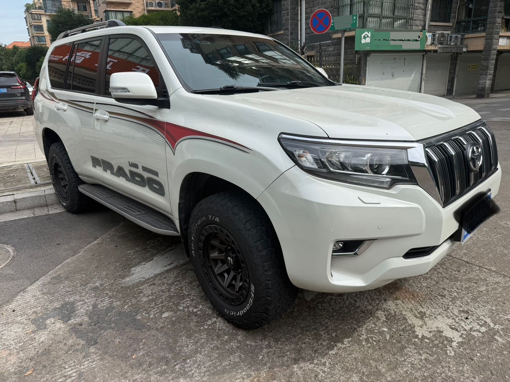 Toyota 2018 Prado 3.5 TX-L (with rear-mounted spare tire) — 3