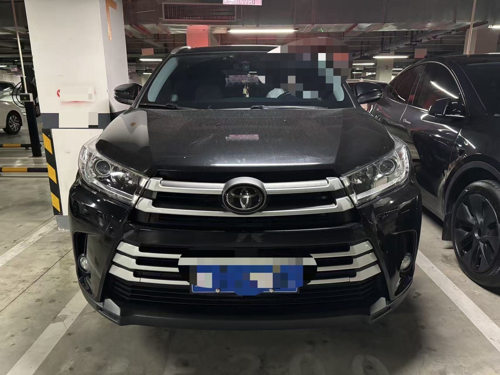 Toyota 2021 Highlander 2.0T 4WD Luxury 7-Seater — 4