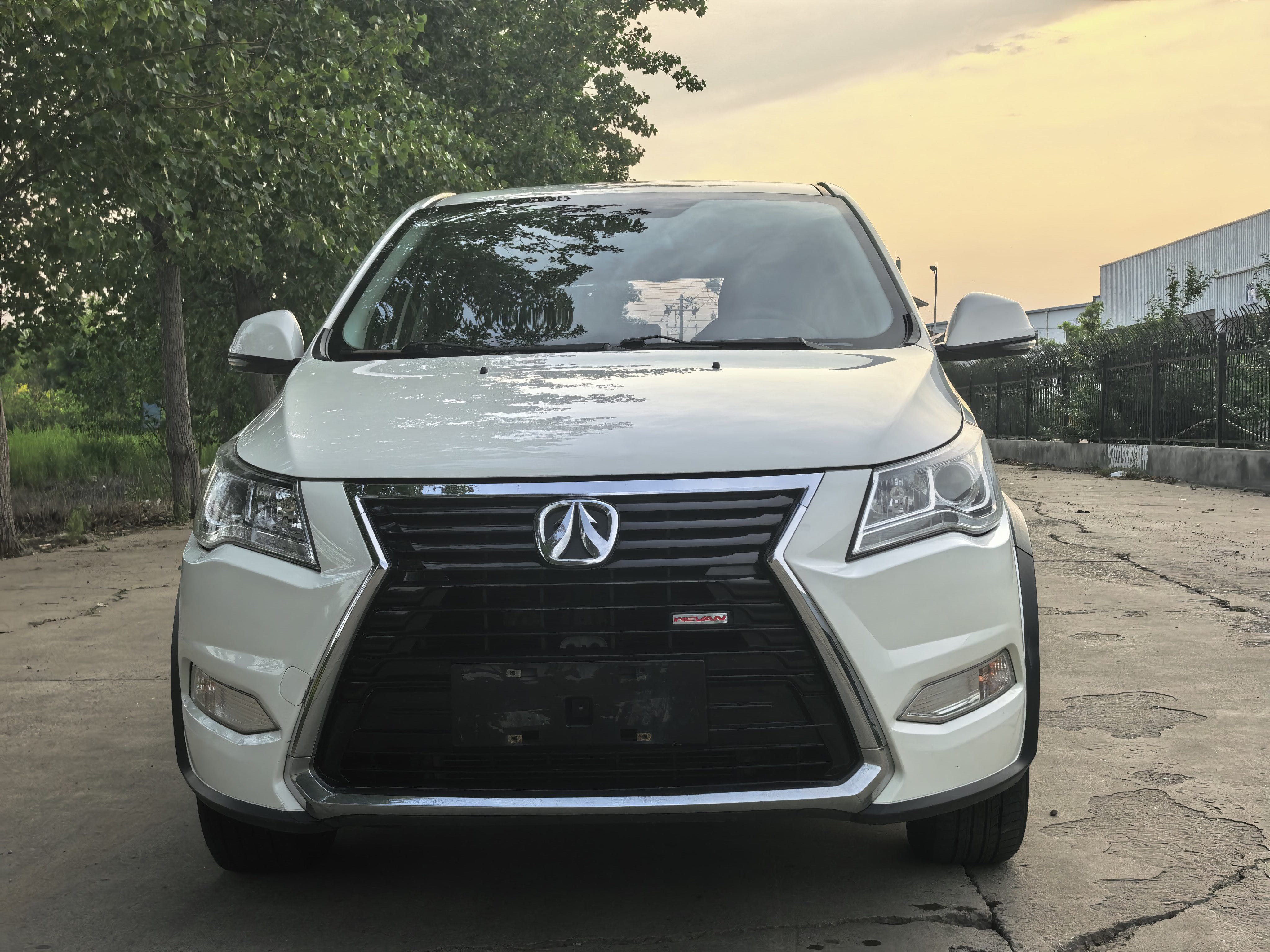 BAIC Weiwang 2017 M60 1.5T CVT Diamond Edition — 2