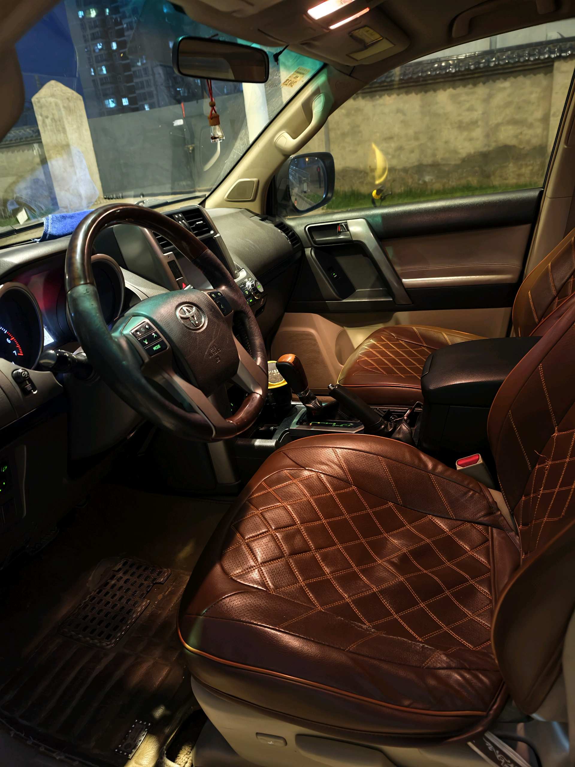 Toyota Prado (Imported) 2009 Prado 2.7 Middle East version — 4