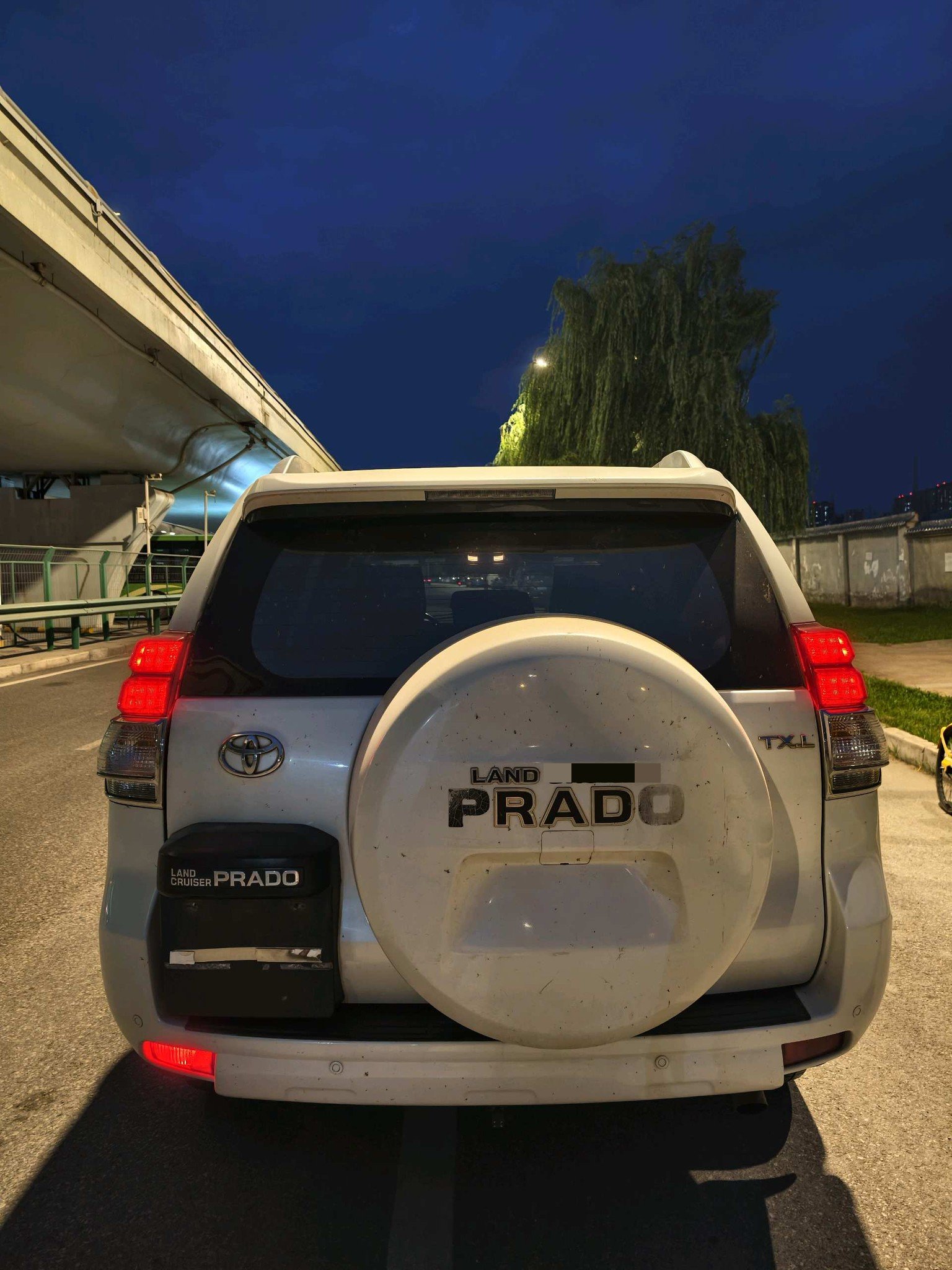 Toyota Prado (Imported) 2009 Prado 2.7 Middle East version — 7