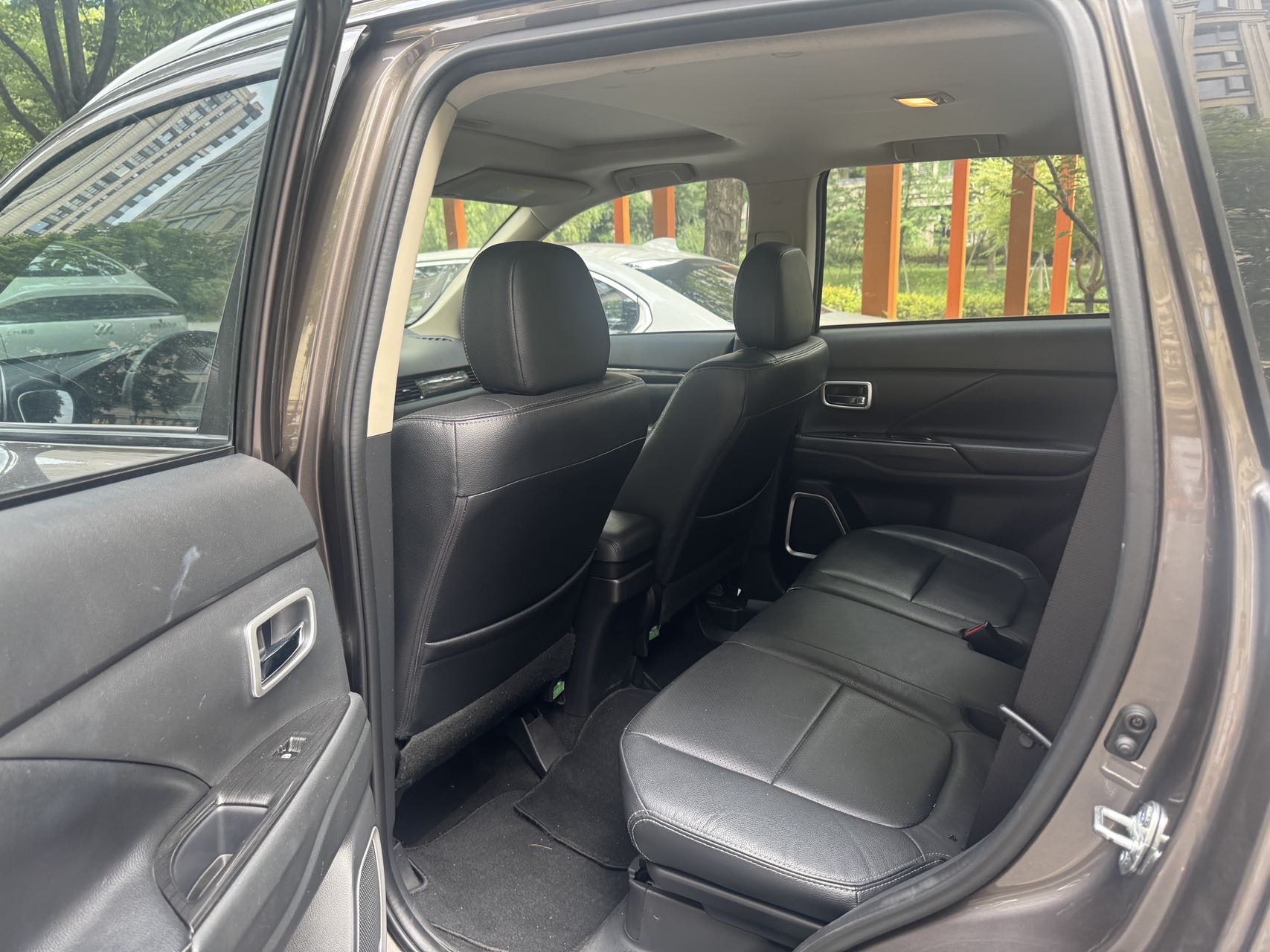 Mitsubishi 2018 Outlander 2.0 CVT 2WD Honor Edition, 5 seats — 11