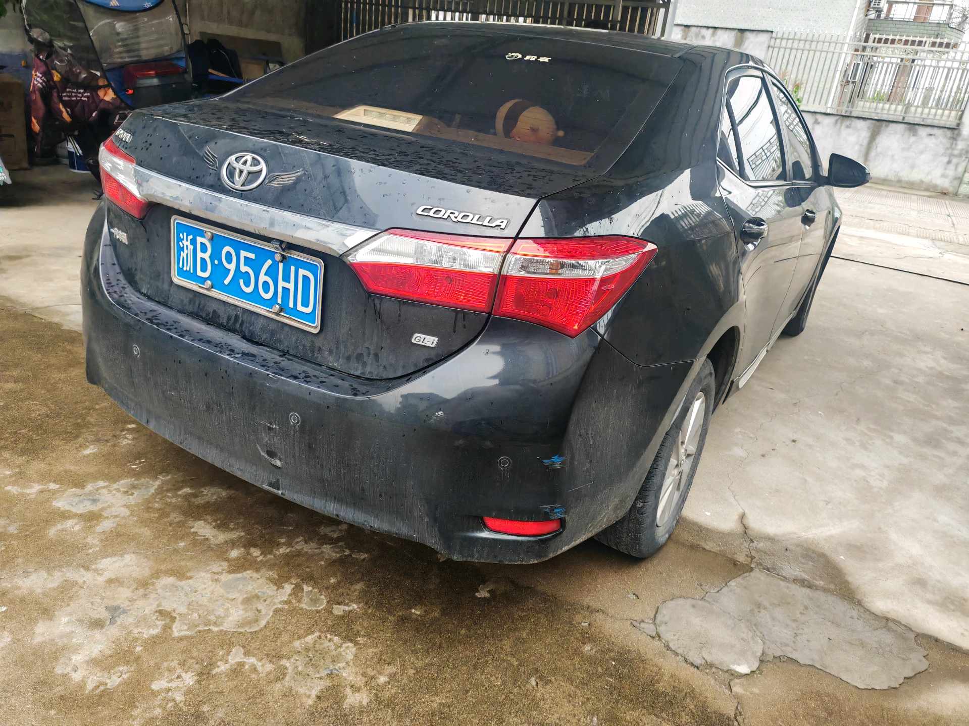 Toyota 2016 Corolla 1.6 CVT GL-i Cool Edition — 3