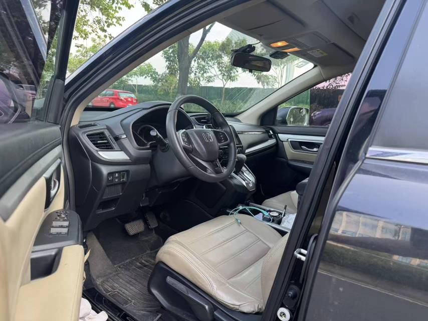 Honda 2017 CR-V 1.5T CVT 240TURBO Front-Wheel-Drive Comfort Version — 5