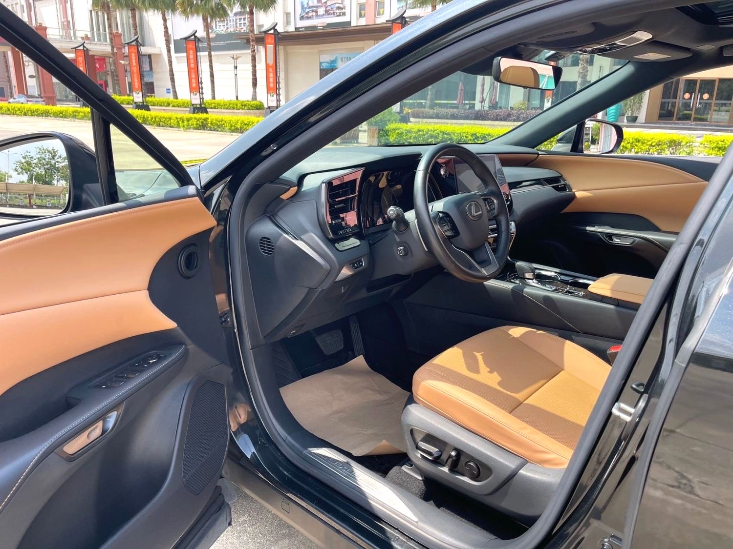 Lexus RX (Imported) 2023 RX350h 2.5 Continuously Variable Transmission, Front-Wheel Drive Enjoyment Model — 4