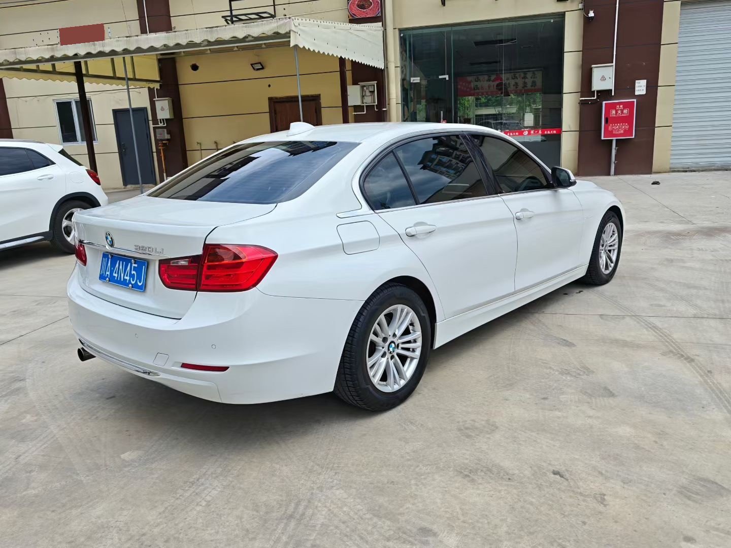 BMW 3 Series 2015 320Li 2.0T Gran Luxe Sport Model — 8