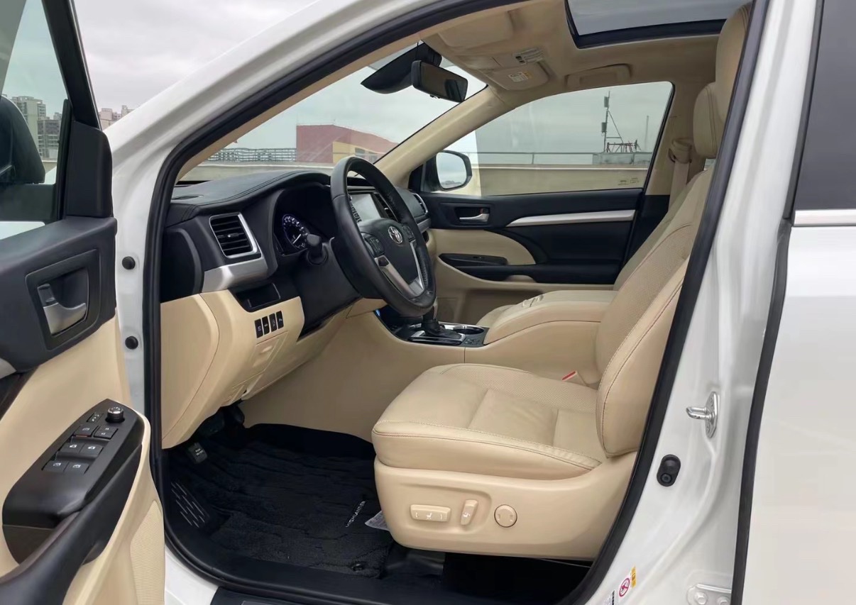 Toyota 2019 Highlander 2.0T 4WD Luxury 7-Seater — 2