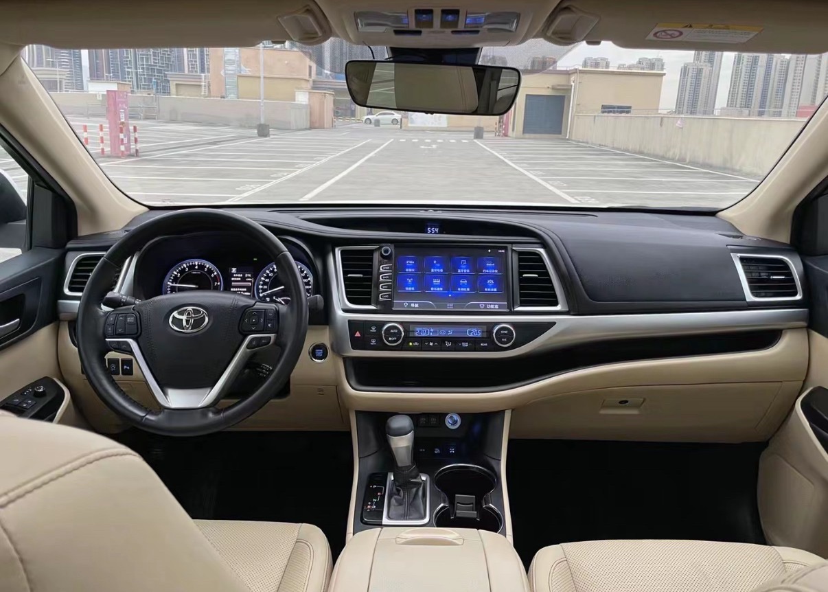 Toyota 2019 Highlander 2.0T 4WD Luxury 7-Seater — 5