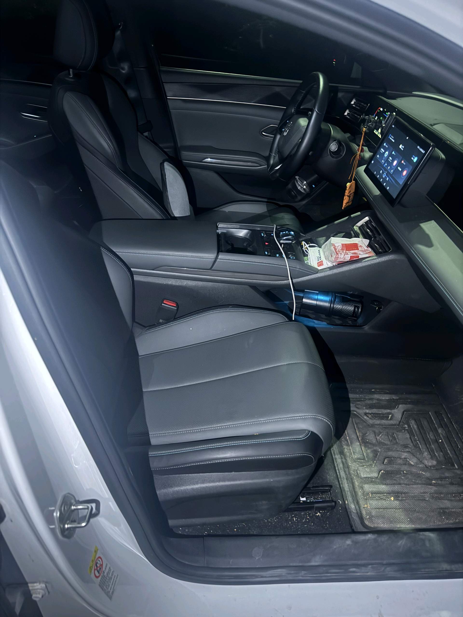BYD 2024 Qin L DM-i 1.5 CVT 80KM Leading Version — 3