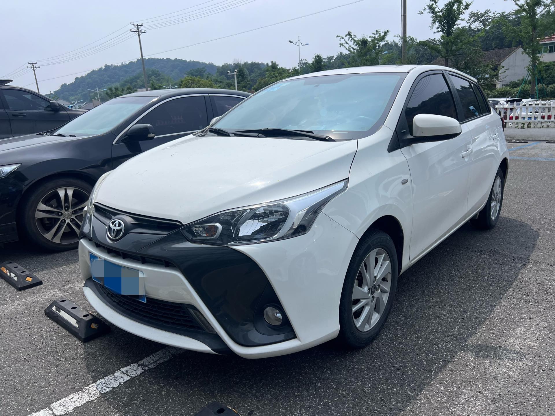 Toyota Yaris 2017 YARiS L Zhixuan 1.5G CVT Jinsu Sunroof Upgrade Edition