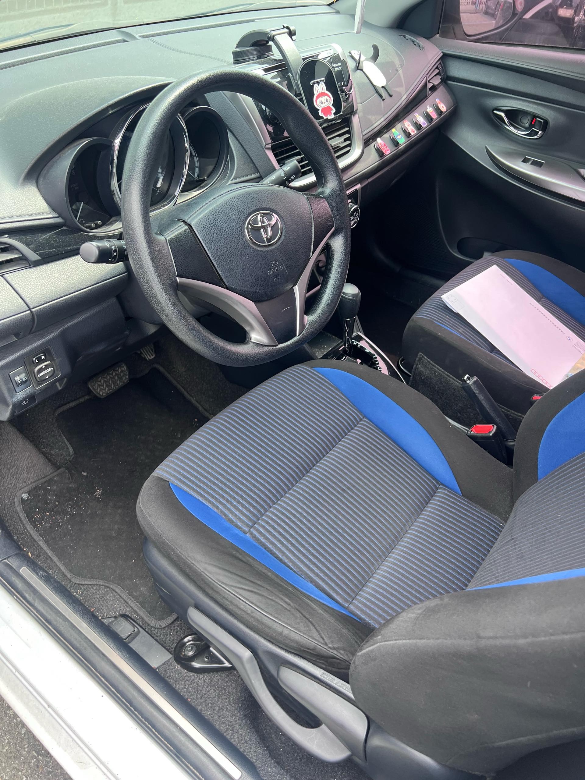 Toyota Yaris 2017 YARiS L Zhixuan 1.5G CVT Jinsu Sunroof Upgrade Edition — 3