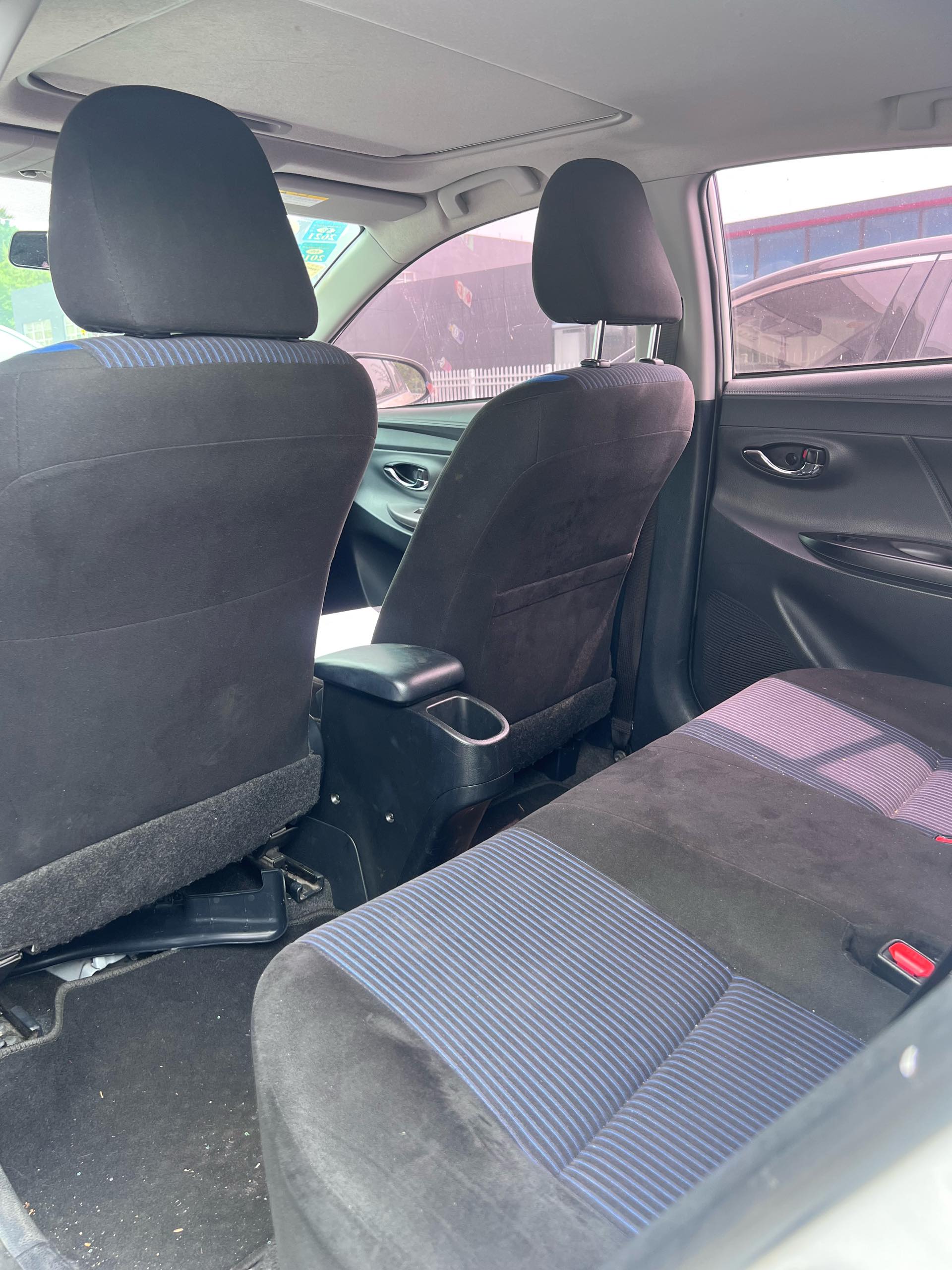 Toyota Yaris 2017 YARiS L Zhixuan 1.5G CVT Jinsu Sunroof Upgrade Edition — 4
