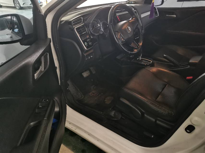 Honda Gienia 2016 City 1.5 CVT Luxury Edition — 7