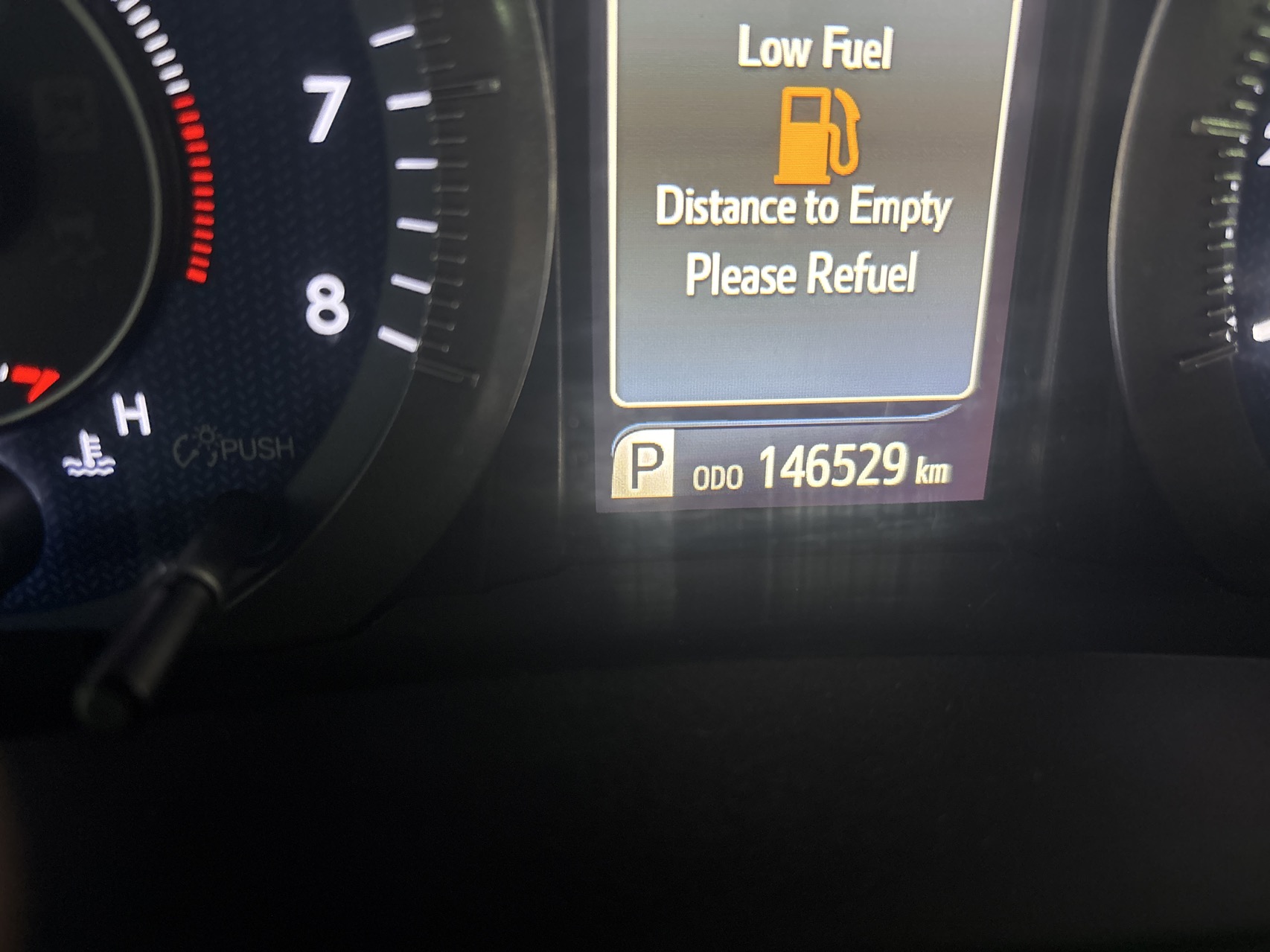 Toyota Sienna (Imported) 2017 Sienna 3.5 Limited, 4WD, 7-seater, U.S.-spec — 12