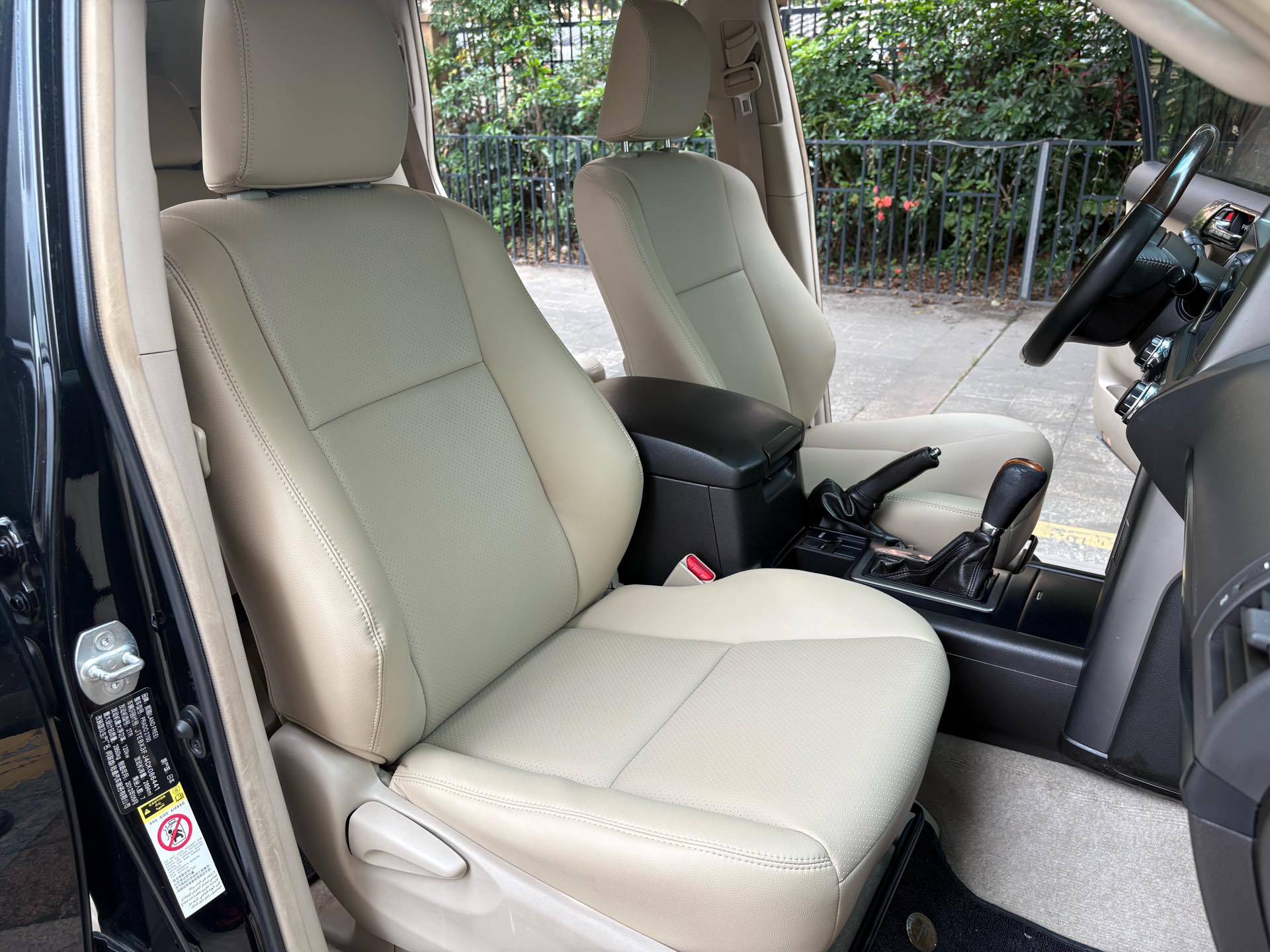 Toyota Prado (Imported) 2013 Prado 2.7 Middle East Version — 6