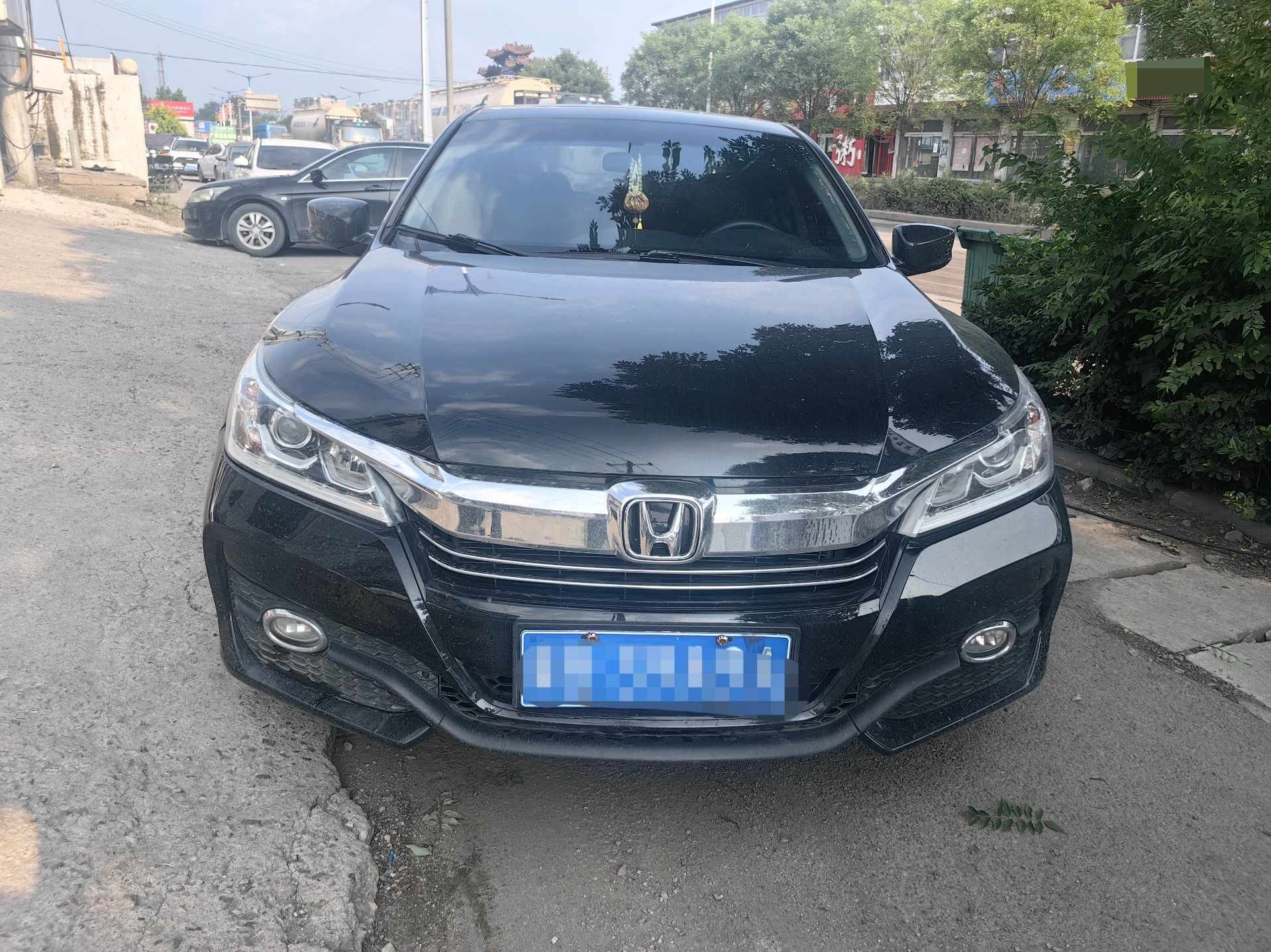 Honda 2016 9th-Gen Accord 2.0 CVT Comfort Version — 3