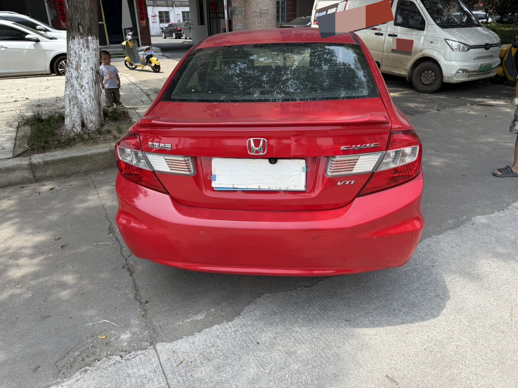 Honda 2013 Civic 1.8 VTi Luxury Navigation Edition 10th Anniversary Edition — 3