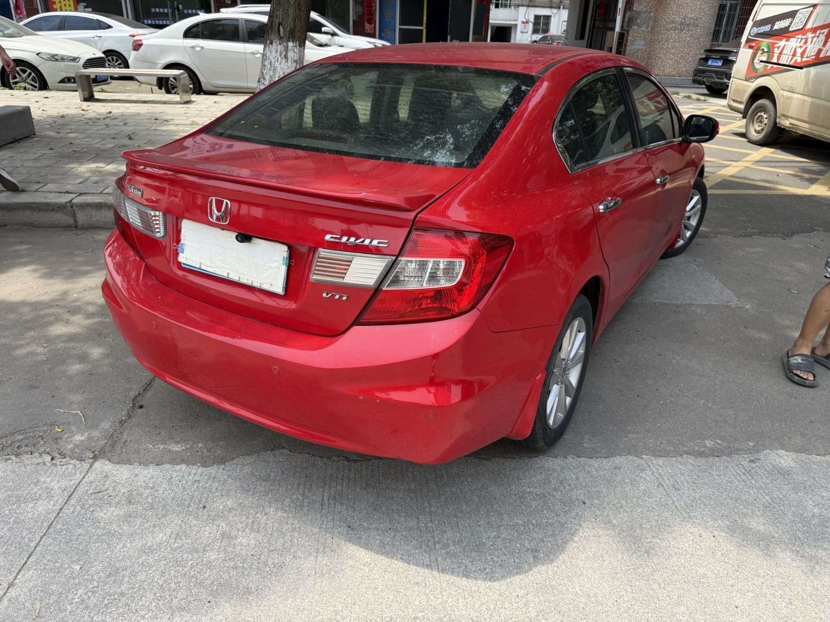 Honda 2013 Civic 1.8 VTi Luxury Navigation Edition 10th Anniversary Edition — 4