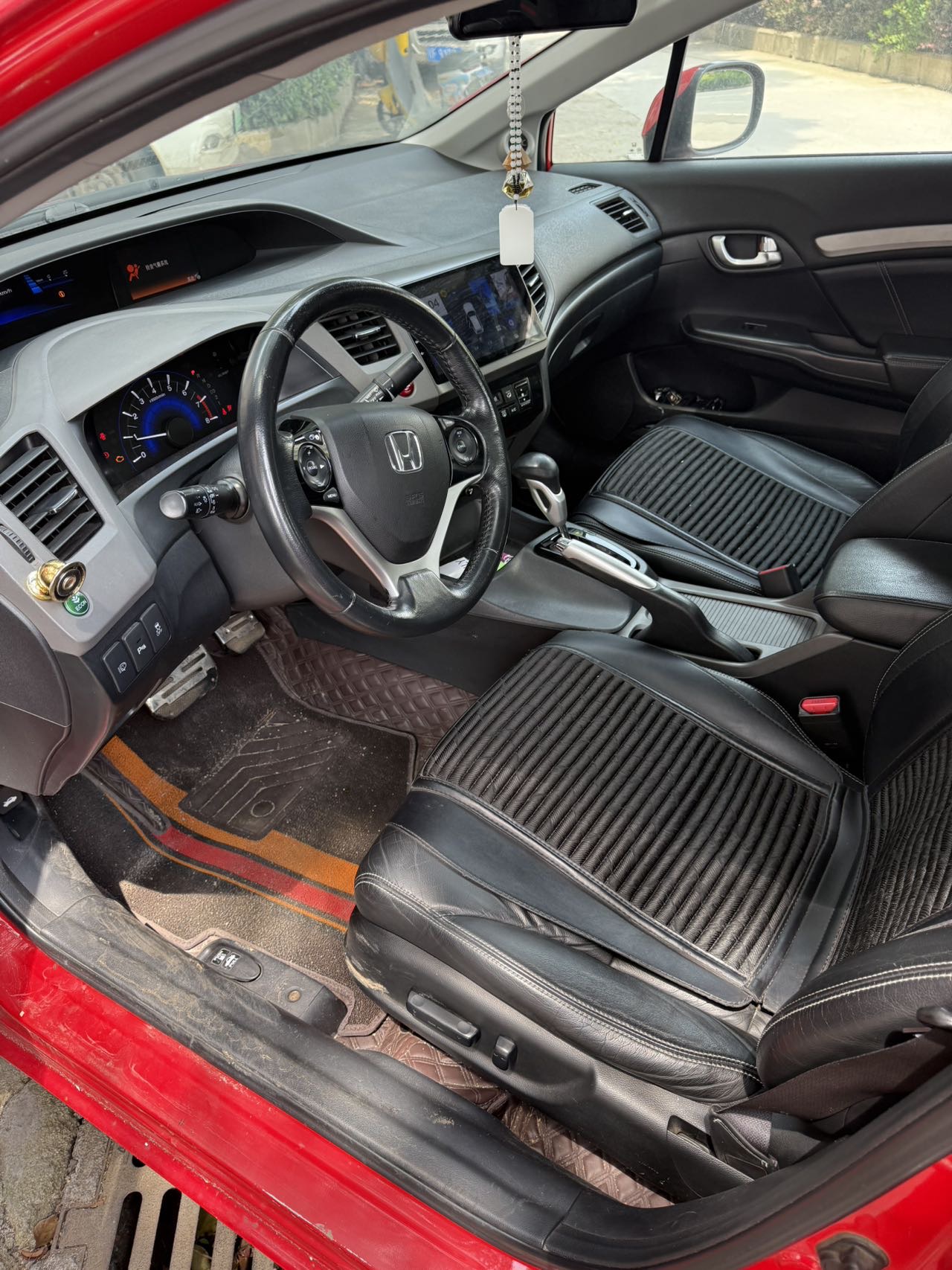 Honda 2013 Civic 1.8 VTi Luxury Navigation Edition 10th Anniversary Edition — 10