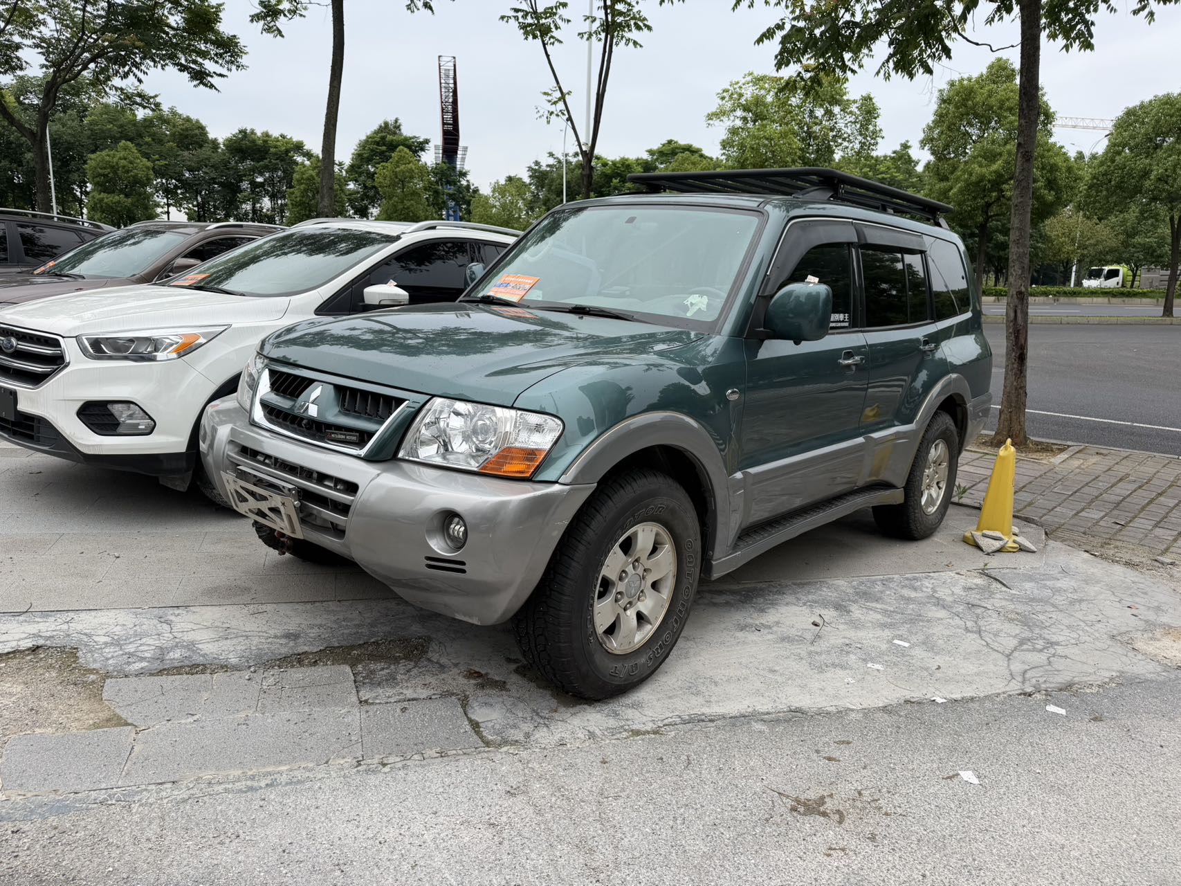 Mitsubishi 2011 Pajero V73 3.0 GLX — photo 1