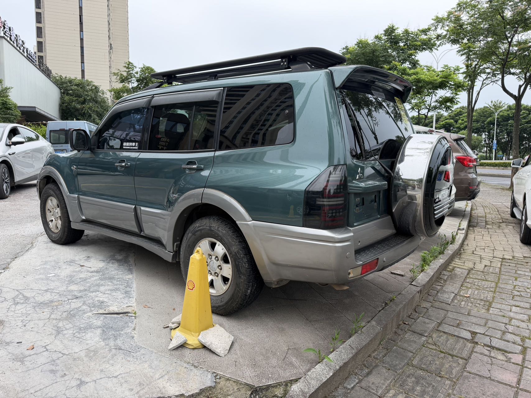 Mitsubishi 2011 Pajero V73 3.0 GLX — 4