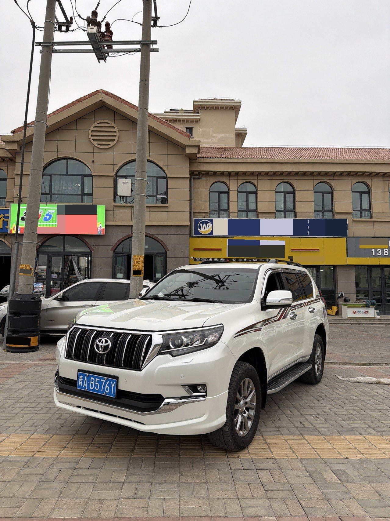 Toyota 2019 Prado 3.5 TX-L Prestige Edition (with rear-mounted spare tire)