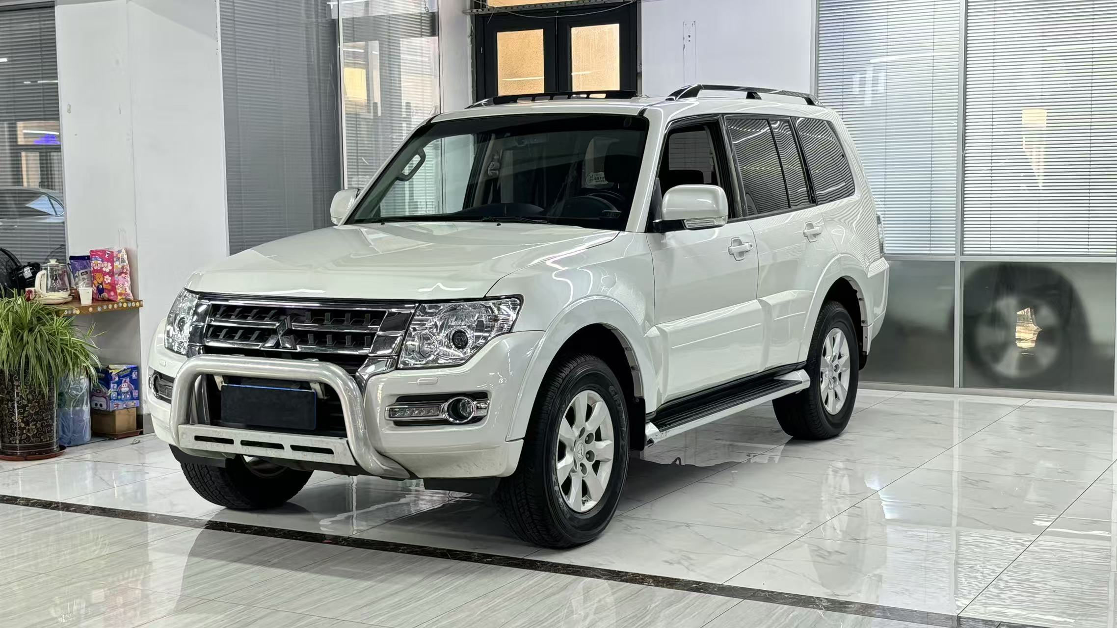 Mitsubishi Pajero (Imported) 2016 Pajero 3.0 Luxury Edition